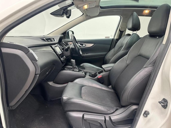 Used Nissan Qashqai 2017 for sale - 76247910: Photo 4