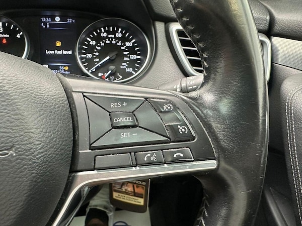 Used Nissan Qashqai 2017 for sale - 76247910: Photo 8