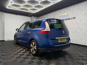 Used Renault Grand Scenic 2011 for sale - 78291368: Photo