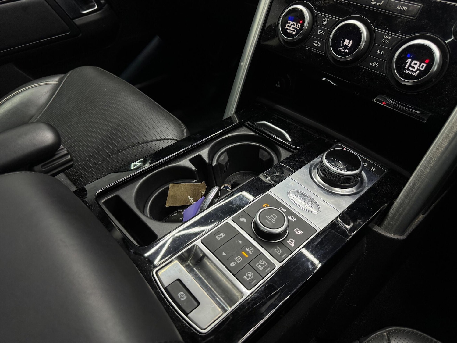 Used Land Rover Discovery 2017 for sale - 77723282: Photo 24