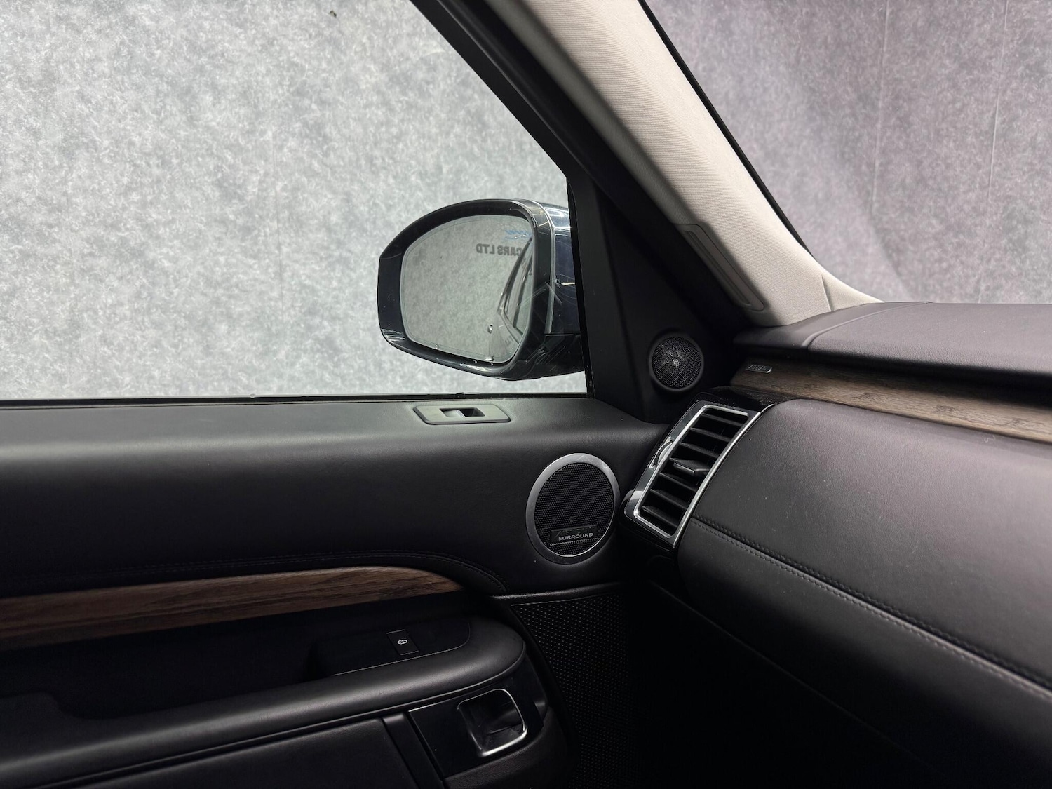 Used Land Rover Discovery 2017 for sale - 77723282: Photo 27