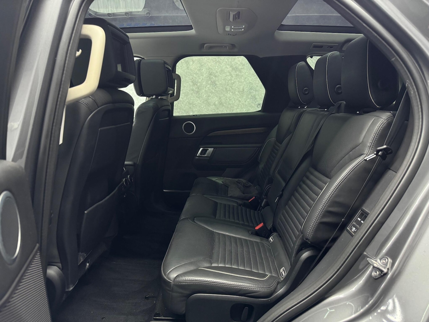 Used Land Rover Discovery 2017 for sale - 77723282: Photo 7