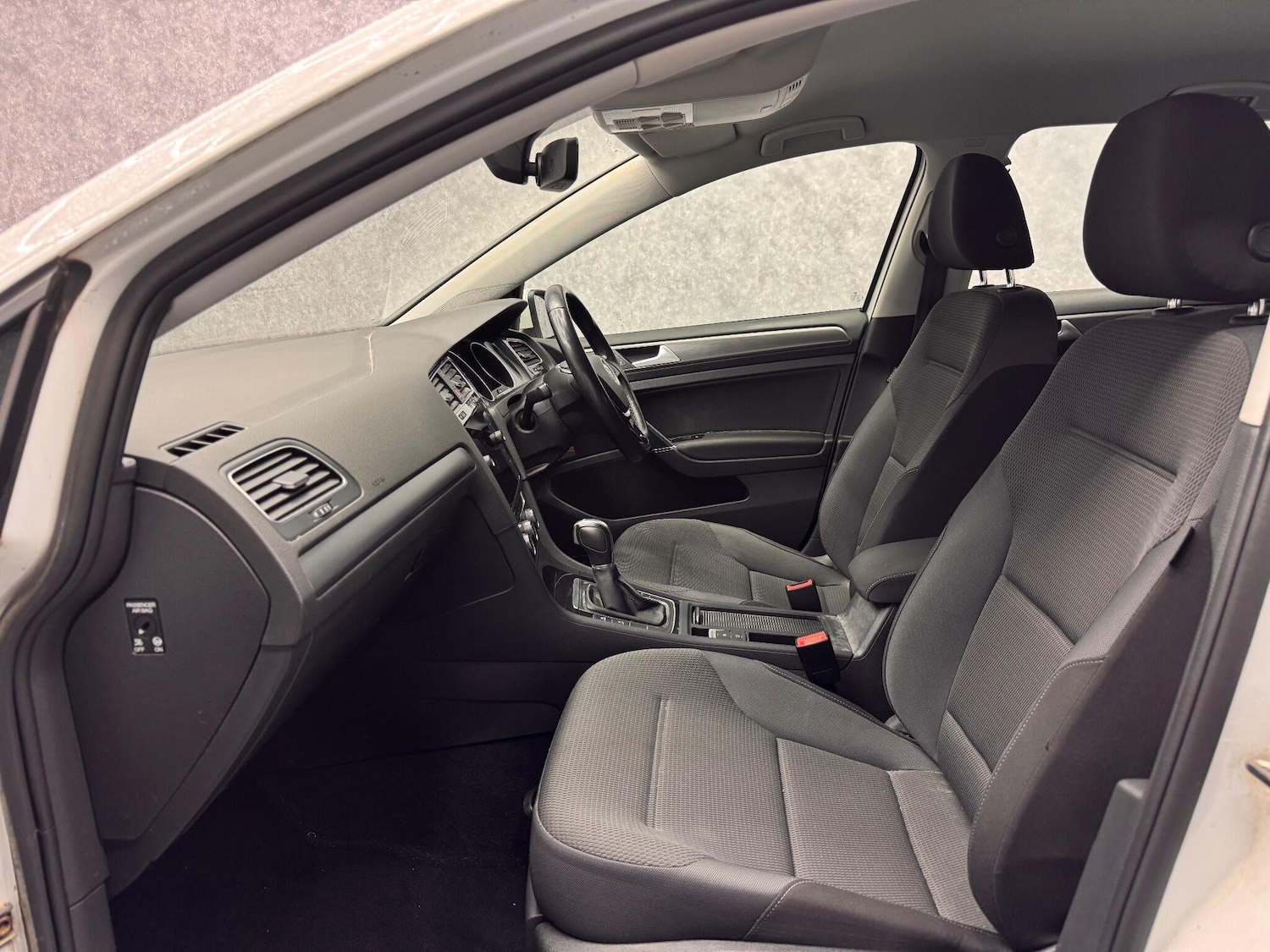 Used Volkswagen Golf for sale - 78057967: Photo 3