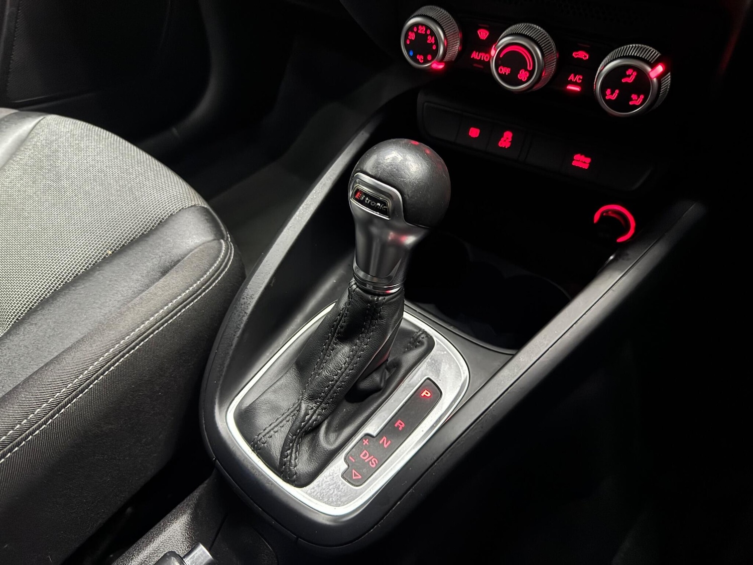 Used Audi A1 2015 for sale - 76759445: Photo 11