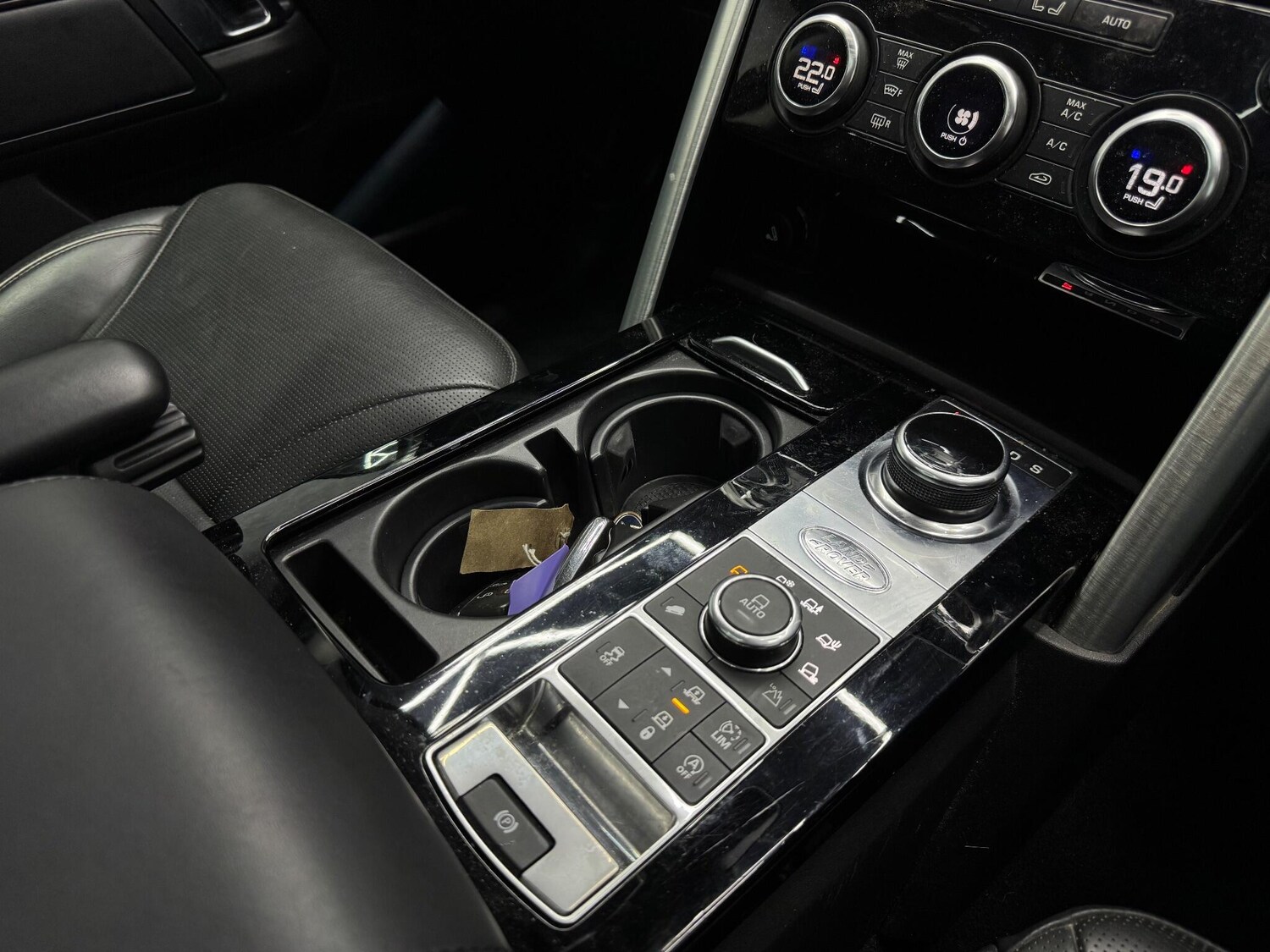 Used Land Rover Discovery 2017 for sale - 76432958: Photo 24