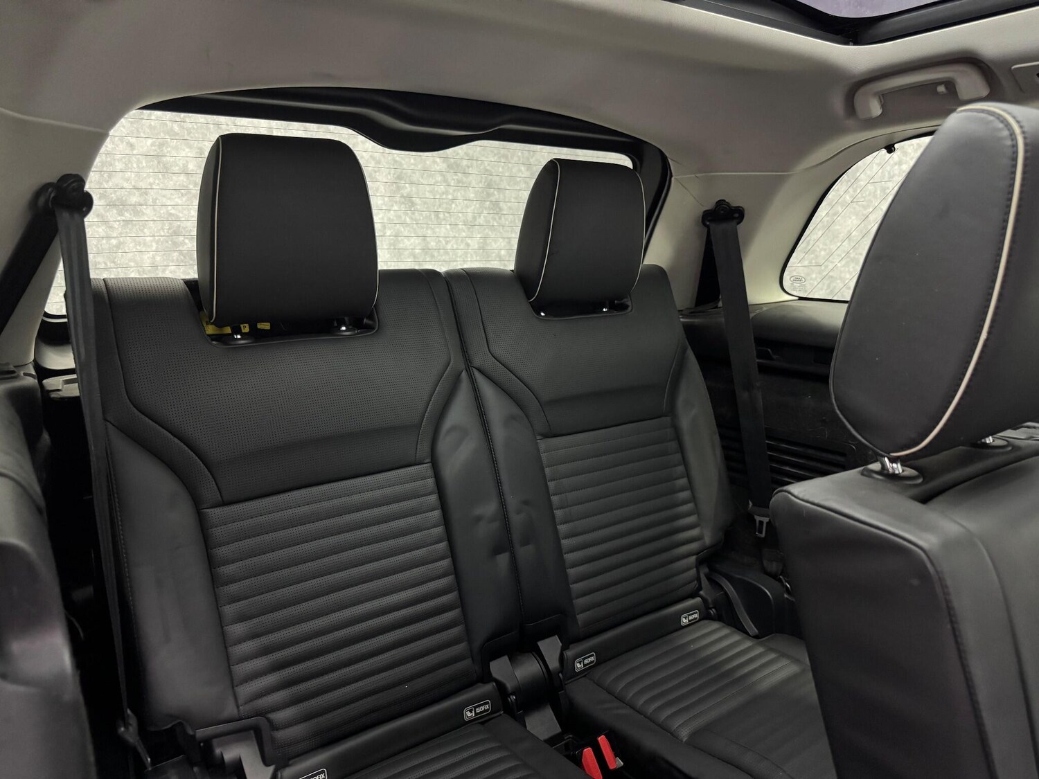 Used Land Rover Discovery 2017 for sale - 76432958: Photo 25