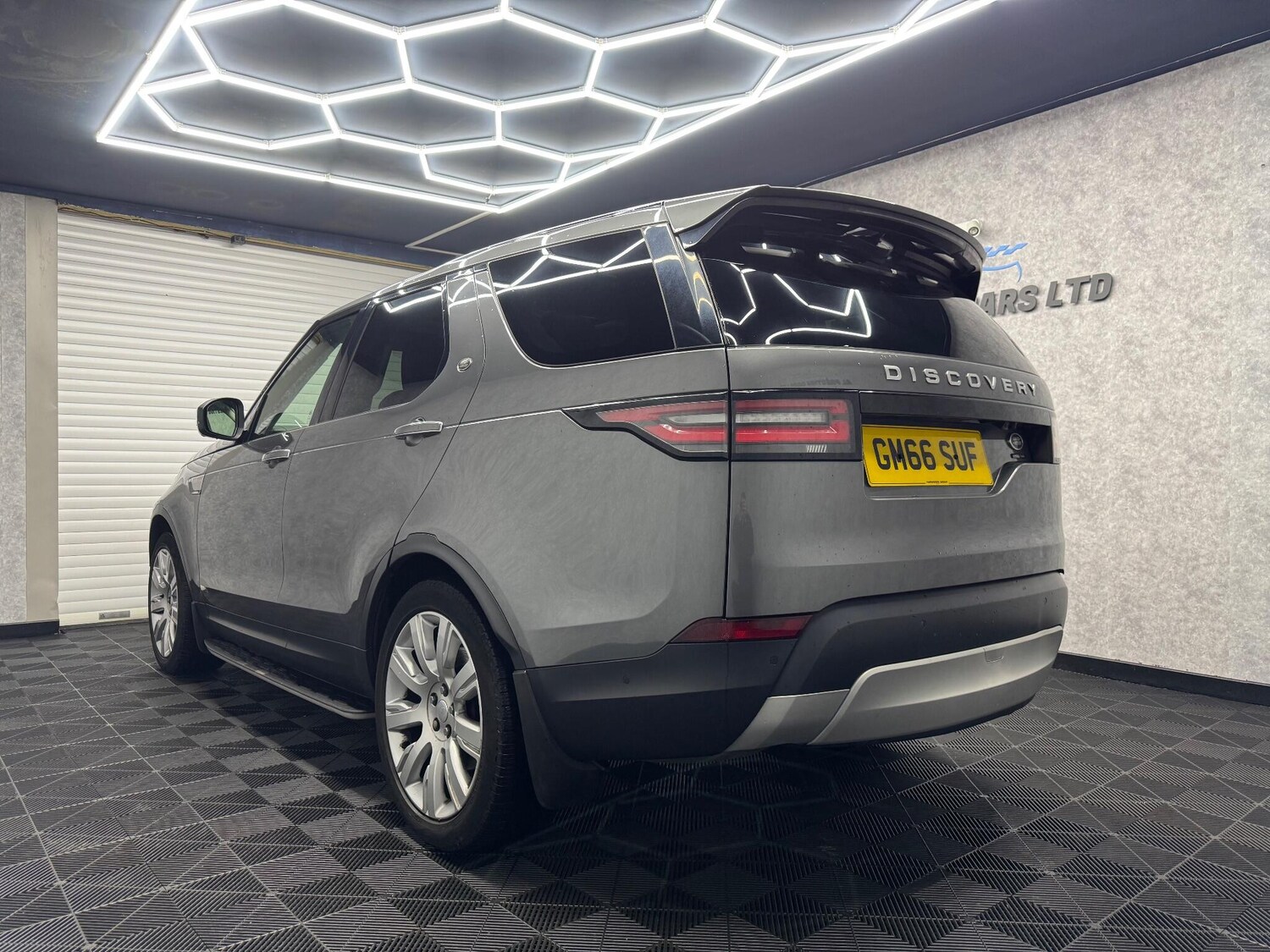 Used Land Rover Discovery 2017 for sale - 76432958: Photo 38