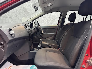 Used Dacia Sandero 2018 for sale - 78057815: Photo