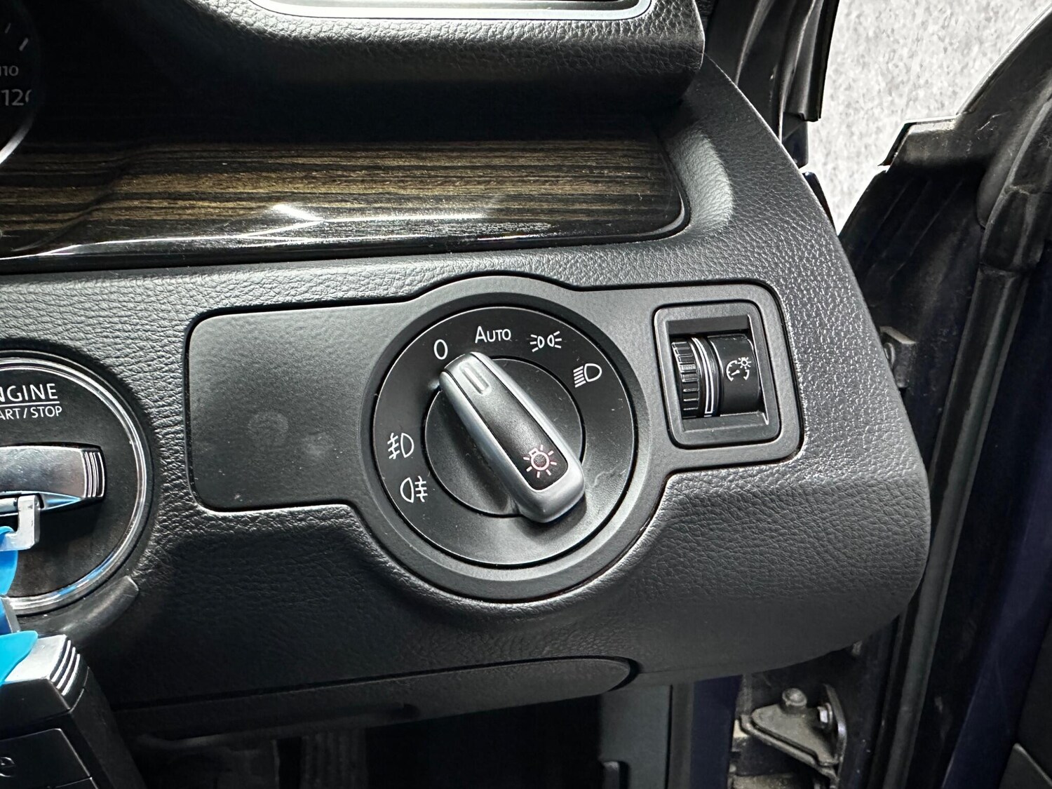 Used Volkswagen CC 2014 for sale - 78058070: Photo 24