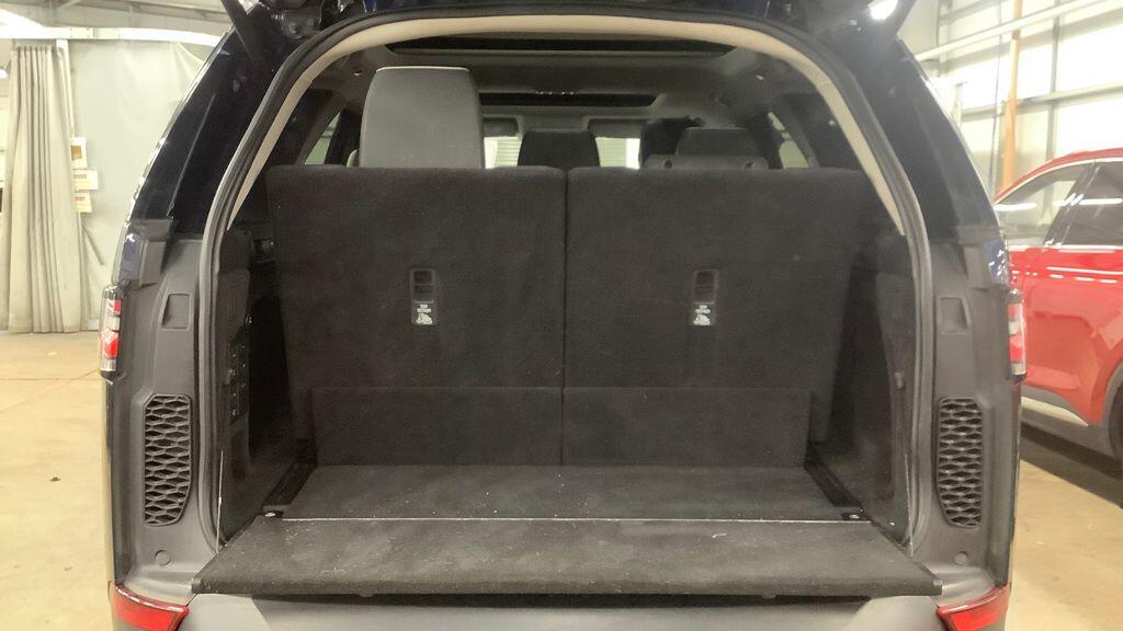 Used Land Rover Discovery 2017 for sale - 77331410: Photo 11