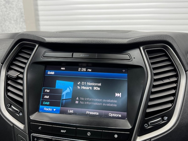 Used Hyundai Santa Fe 2015 for sale - 73905859: Photo 11