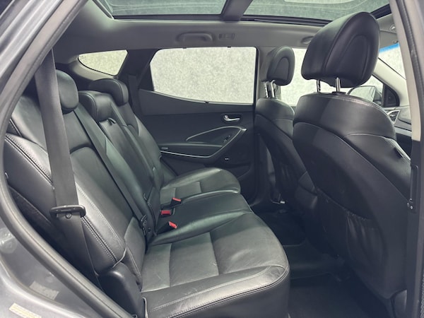 Used Hyundai Santa Fe 2015 for sale - 73905859: Photo 15
