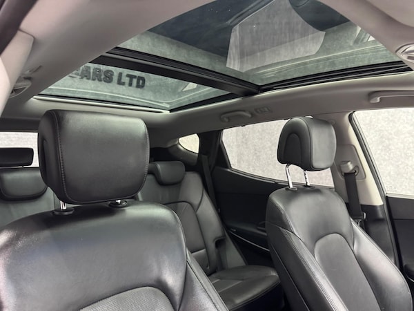 Used Hyundai Santa Fe 2015 for sale - 73905859: Photo 17