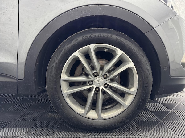 Used Hyundai Santa Fe 2015 for sale - 73905859: Photo 38