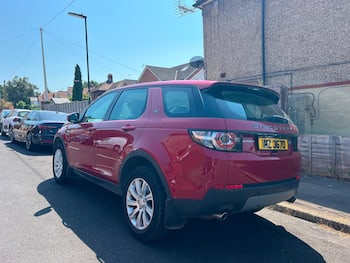 Used Land Rover Discovery Sport 2016 for sale - 79664504: Photo