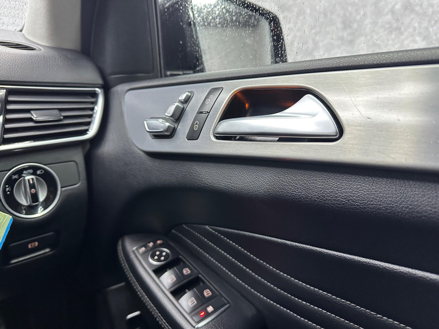 Used Mercedes-Benz GLE 2015 for sale - 77331358: Photo 28