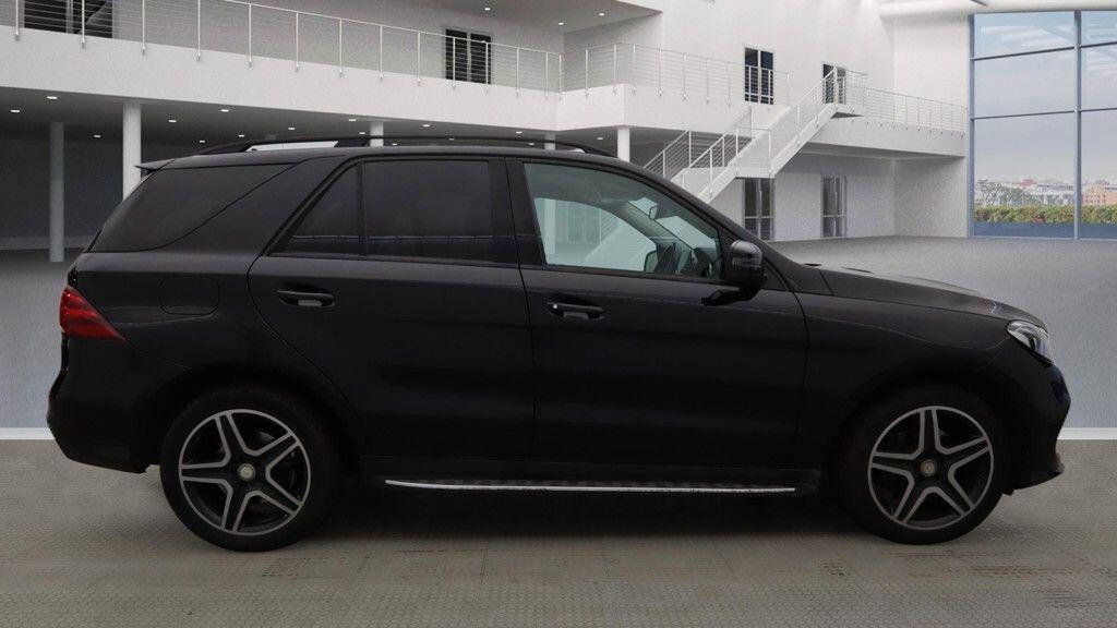 Used Mercedes-Benz GLE 2015 for sale - 77331358: Photo 9