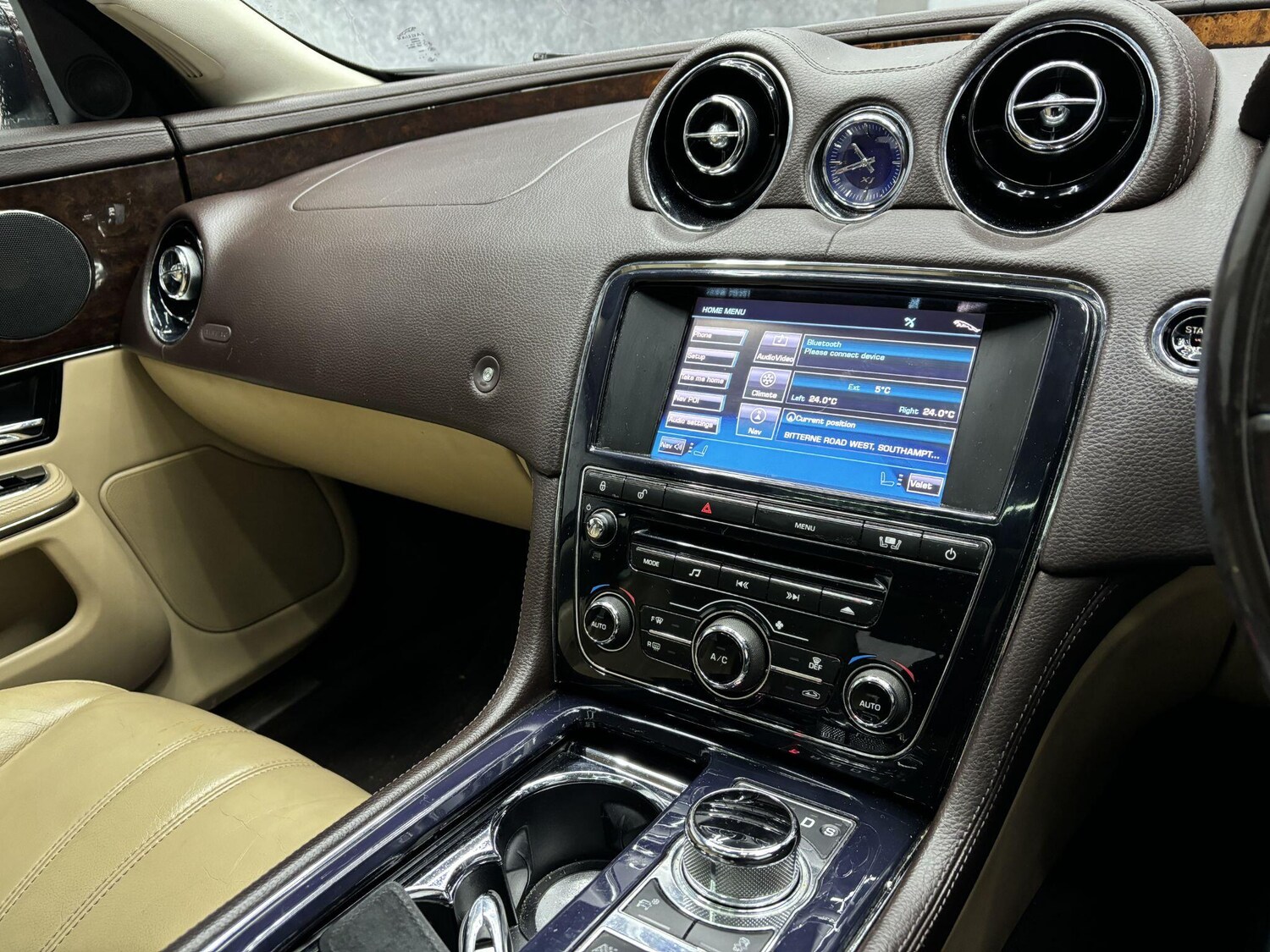 Used Jaguar XJ 2010 for sale - 78058387: Photo 11