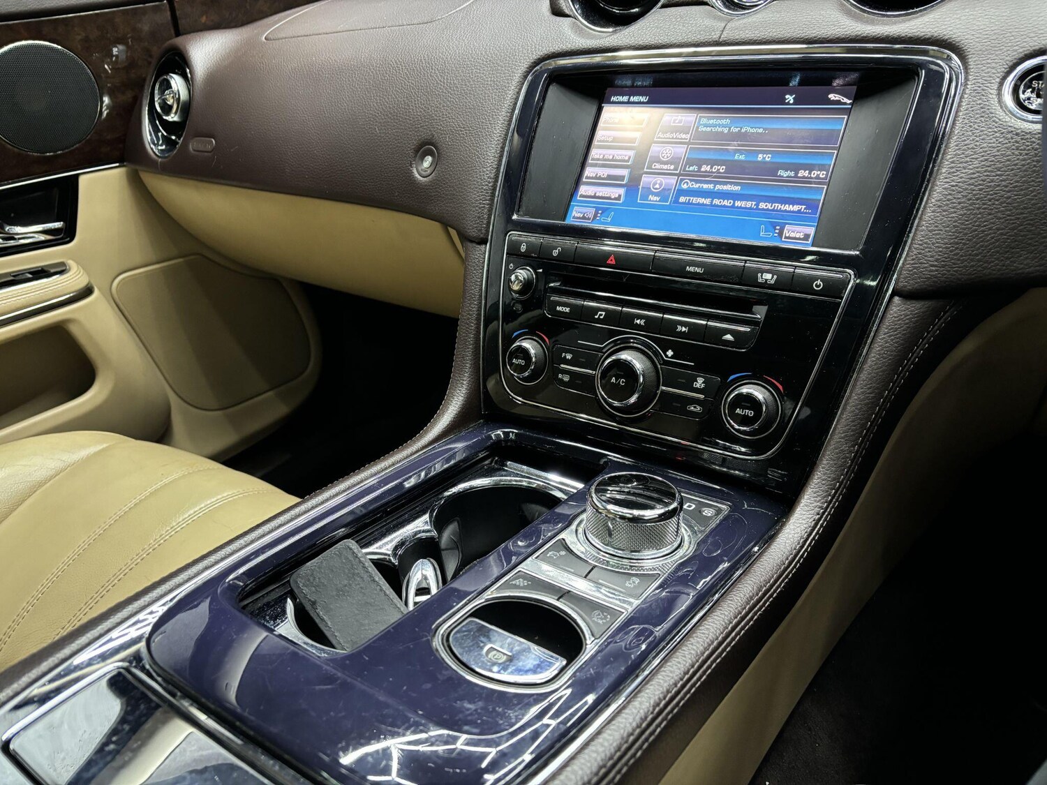 Used Jaguar XJ 2010 for sale - 78058387: Photo 12