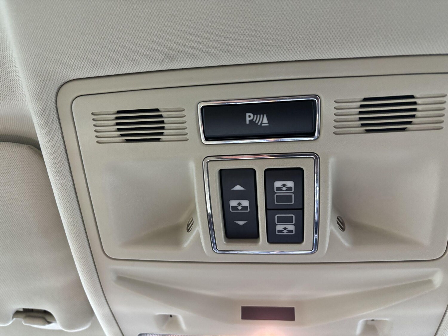 Used Jaguar XJ 2010 for sale - 78058387: Photo 20