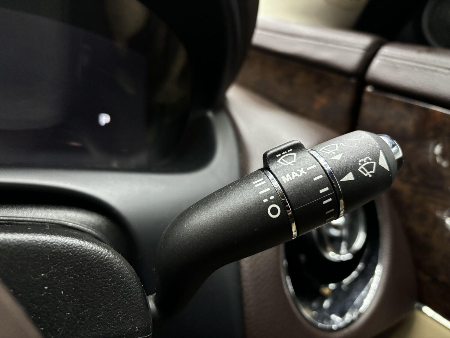 Used Jaguar XJ 2010 for sale - 78058387: Photo 21