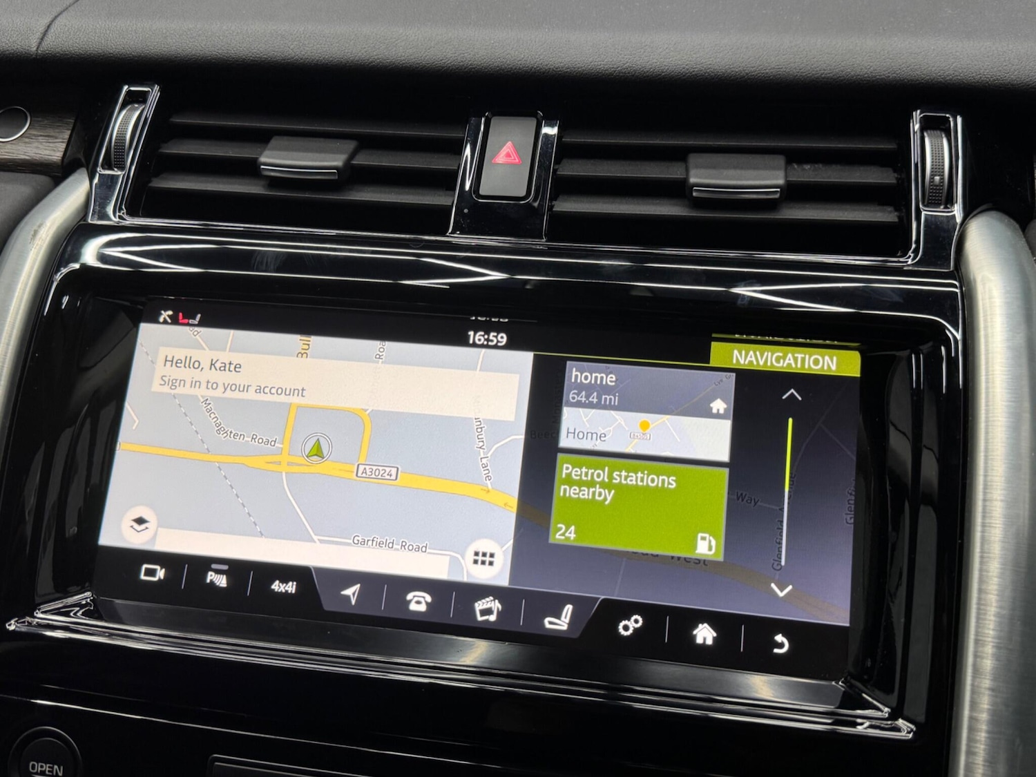 Used Land Rover Discovery 2017 for sale - 76499417: Photo 14