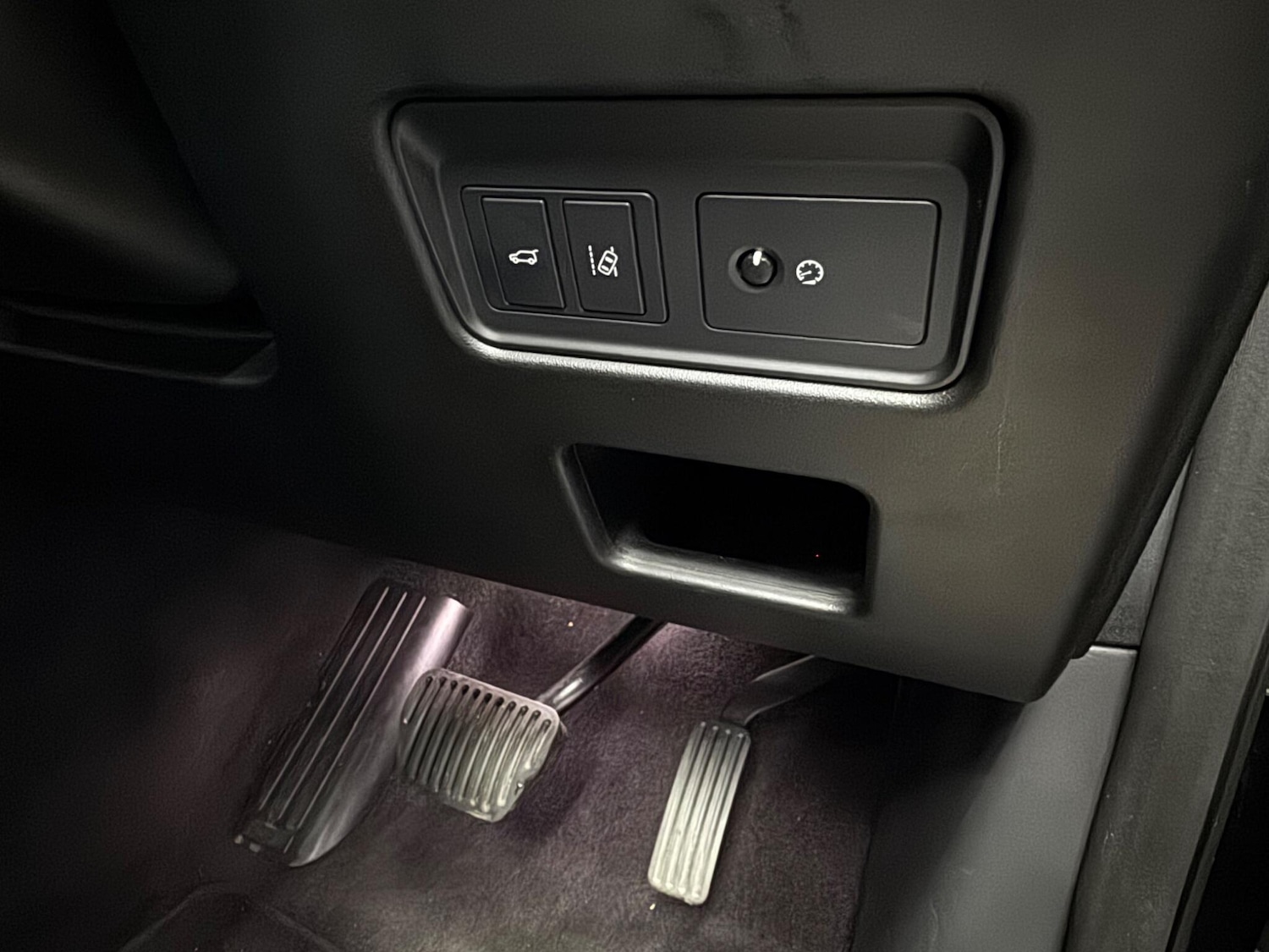 Used Land Rover Discovery 2017 for sale - 76499417: Photo 30