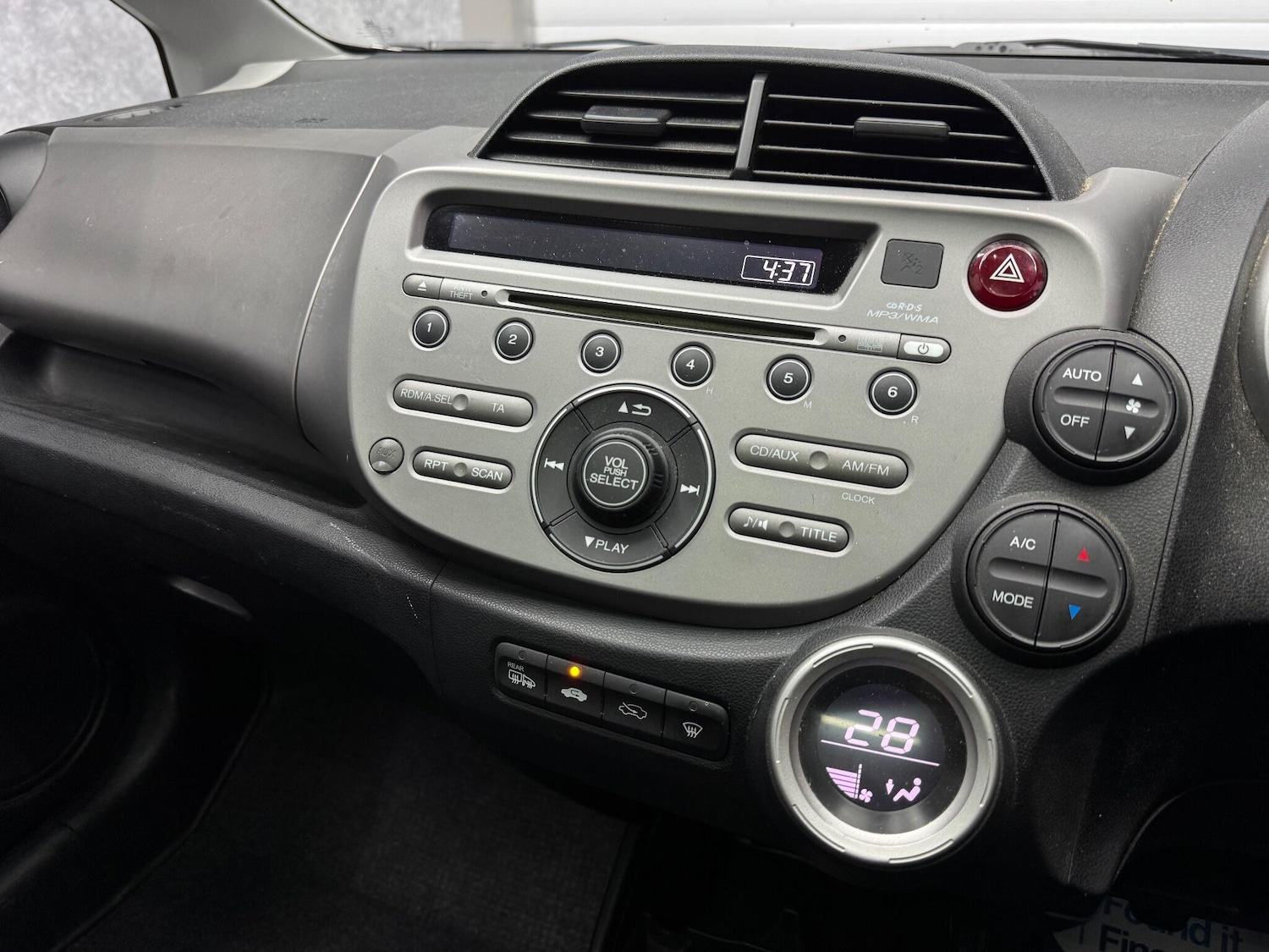 Used Honda Jazz 2009 for sale - 78058963: Photo 11