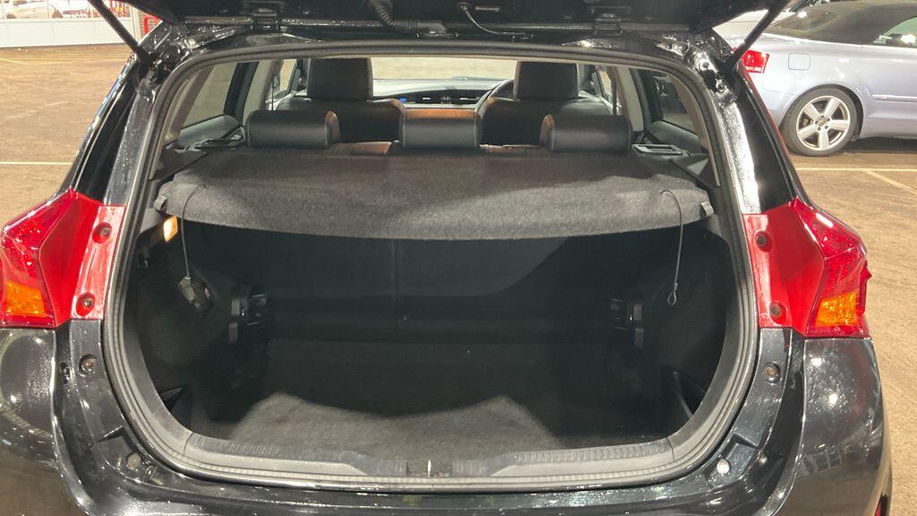 Used Toyota Auris 2014 for sale - 78058090: Photo 12