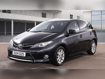 Toyota Auris feature image