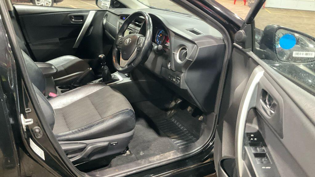 Used Toyota Auris 2014 for sale - 78058090: Photo 2
