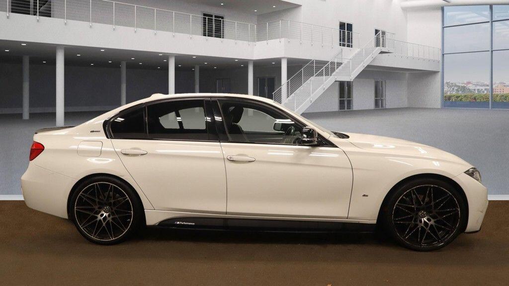 Used BMW 3 Series 2018 for sale - 76360459: Photo 10