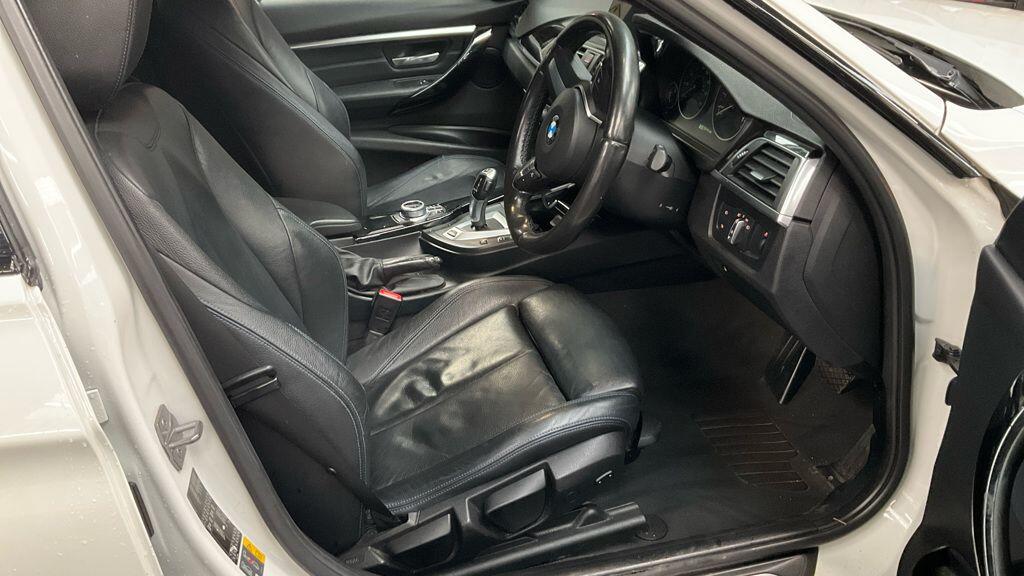 Used BMW 3 Series 2018 for sale - 76360459: Photo 2