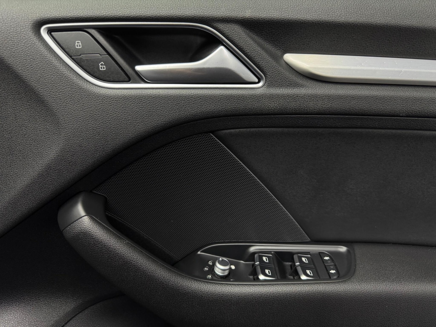 Used Audi S3 2014 for sale - 75768535: Photo 23