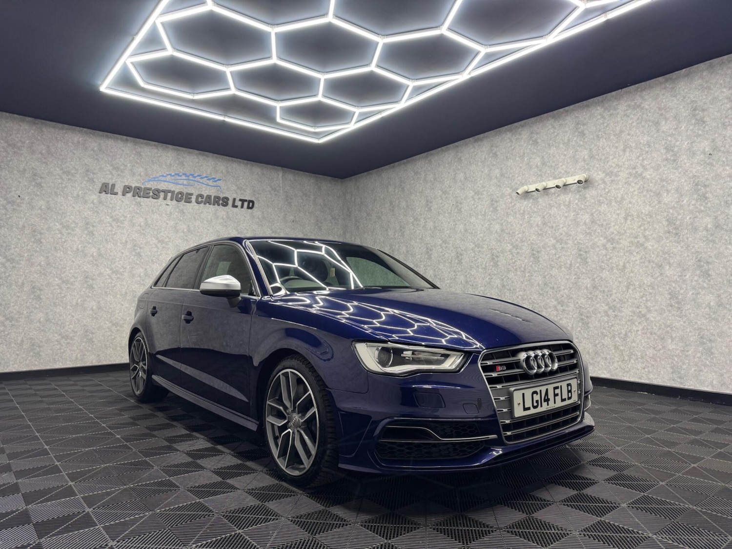 Used Audi S3 2014 for sale - 75768535: Photo 40