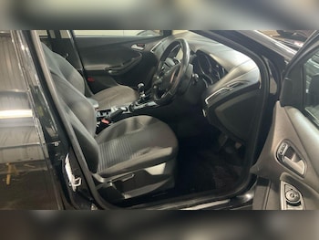 Used Ford Focus 2015 for sale - 77724045: Photo