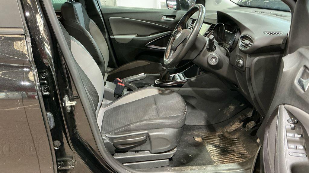 Used Vauxhall Crossland X 2019 for sale - 78062665: Photo 2