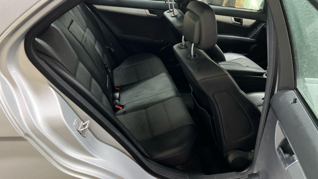 Used Mercedes-Benz C Class 2012 for sale - 77279170: Photo 5