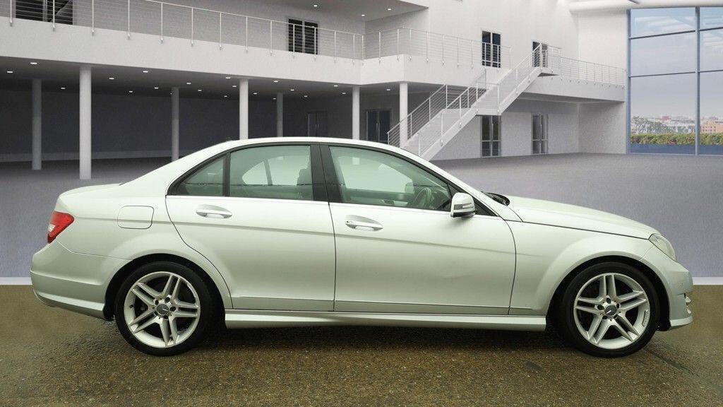 Used Mercedes-Benz C Class 2012 for sale - 77279170: Photo 9