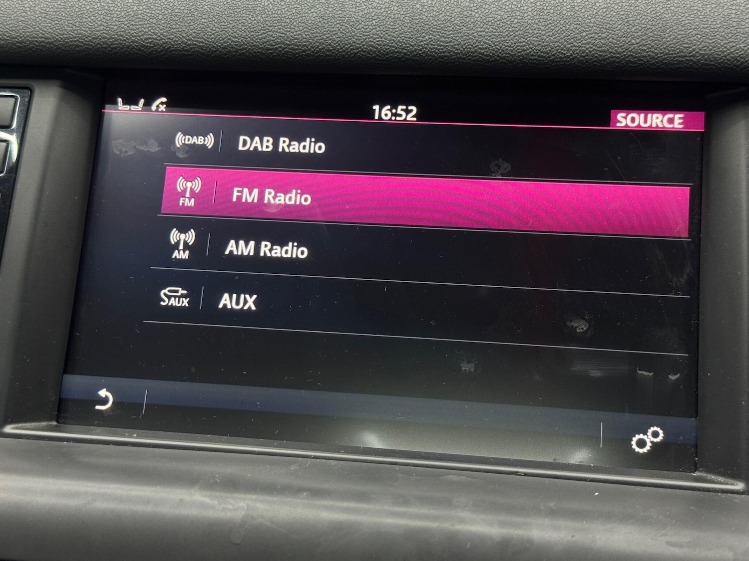 Used Land Rover Discovery Sport 2016 for sale - 78058947: Photo 14