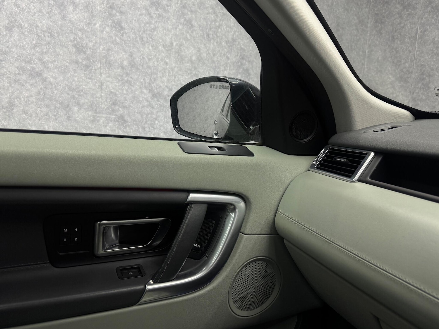 Used Land Rover Discovery Sport 2016 for sale - 78058947: Photo 20