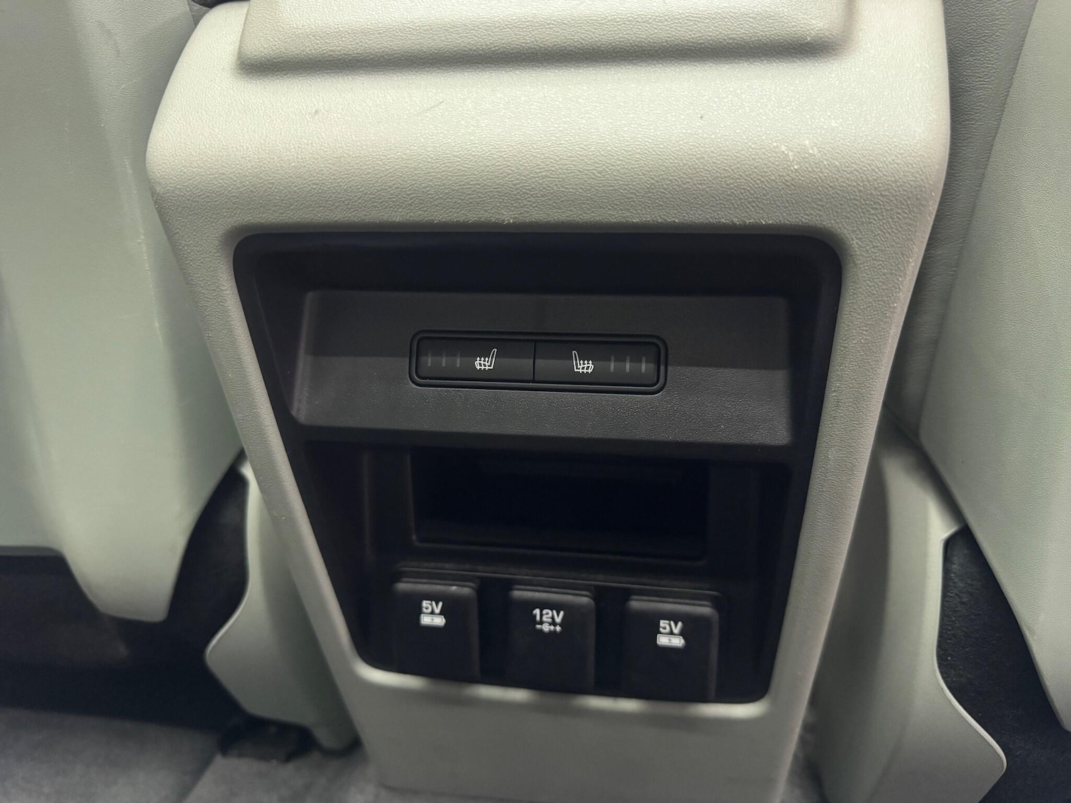 Used Land Rover Discovery Sport 2016 for sale - 78058947: Photo 25