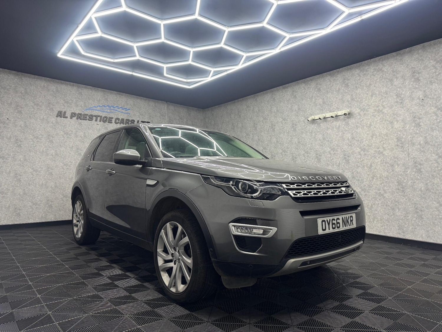 Used Land Rover Discovery Sport 2016 for sale - 78058947: Photo 27
