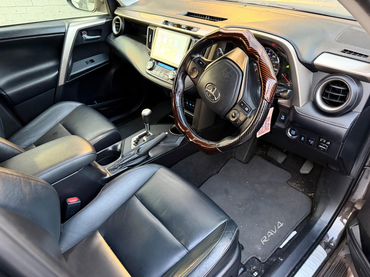 Used Toyota RAV4 for sale - 77753164: Photo 2