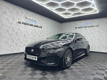 Used Jaguar XE 2019 for sale - 79664391: Photo