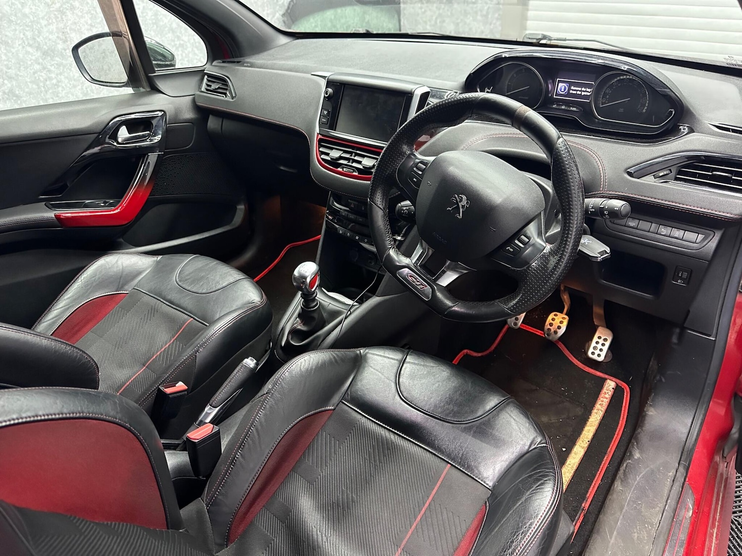 Used Peugeot 208 for sale - 78057776: Photo 2