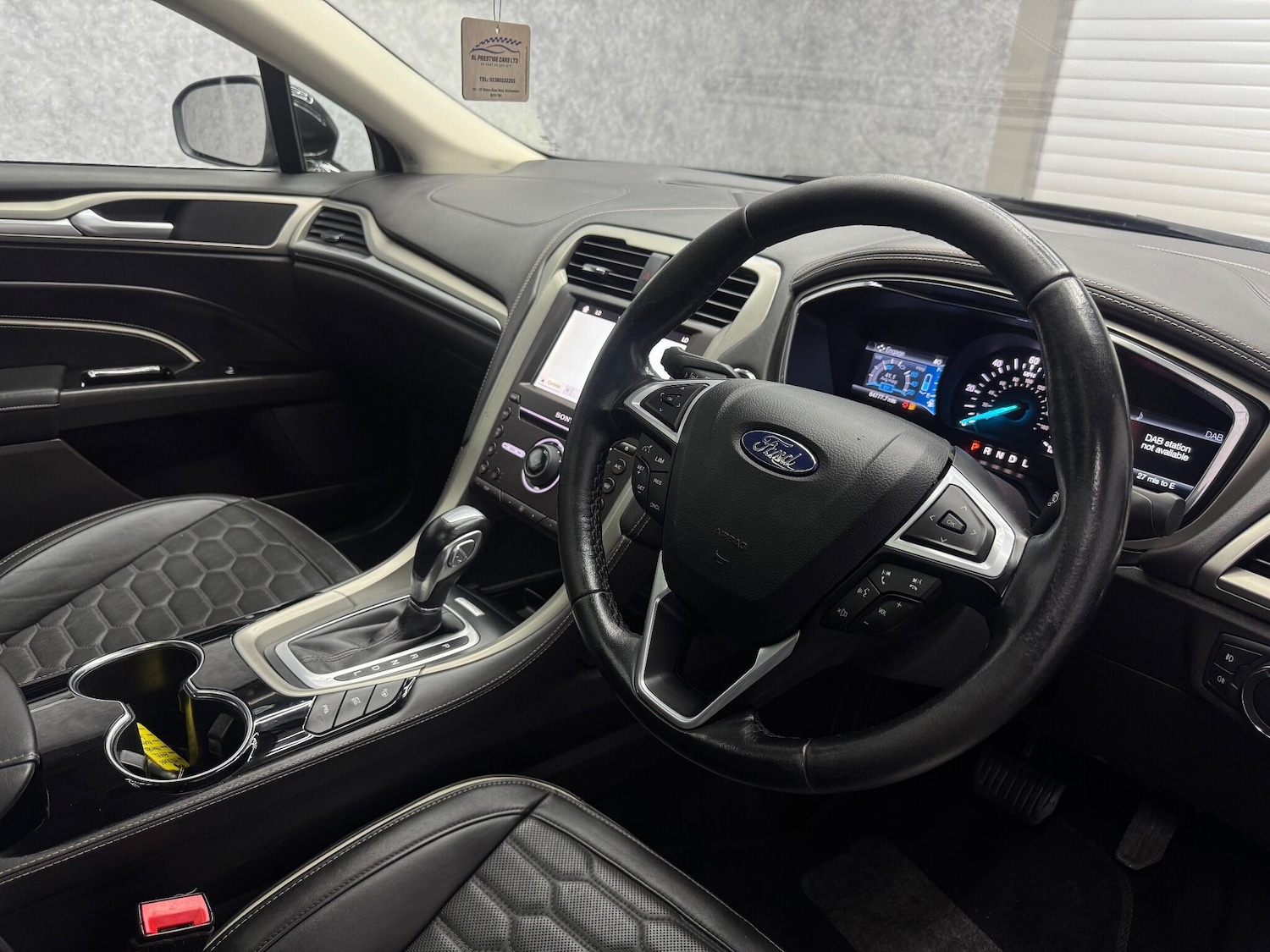 Used Ford Mondeo 2017 for sale - 77376343: Photo 2