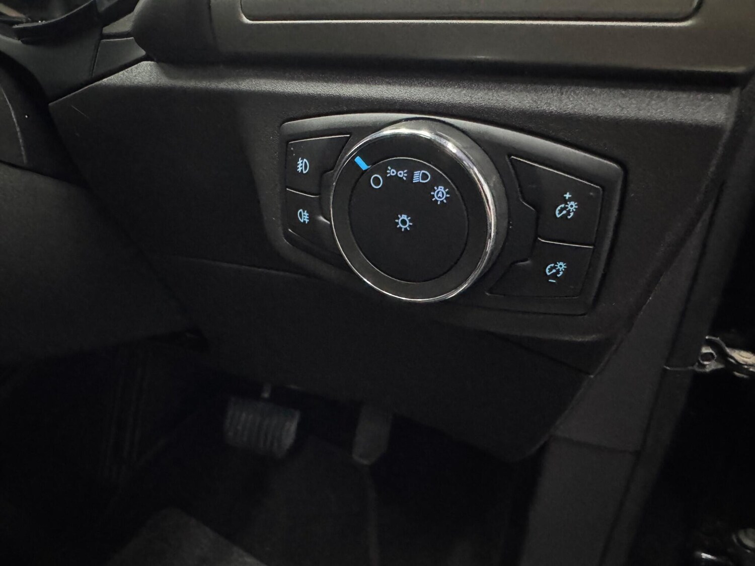 Used Ford Mondeo 2017 for sale - 77376343: Photo 24