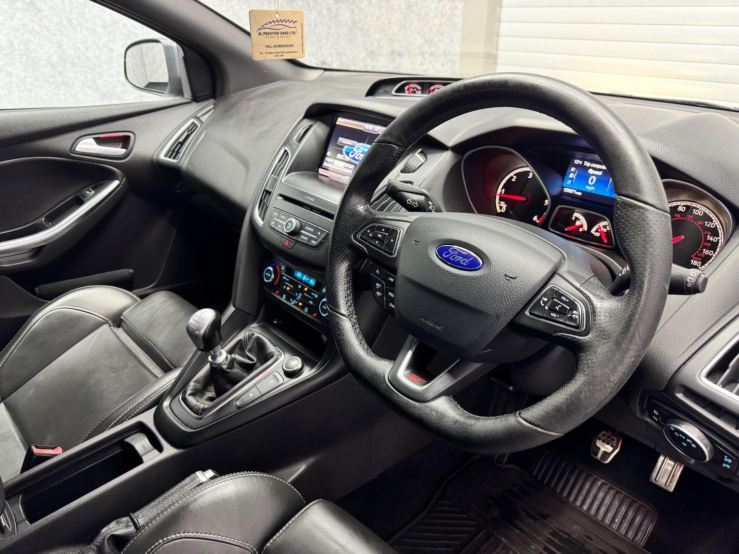 Used Ford Focus 2016 for sale - 77214956: Photo 2