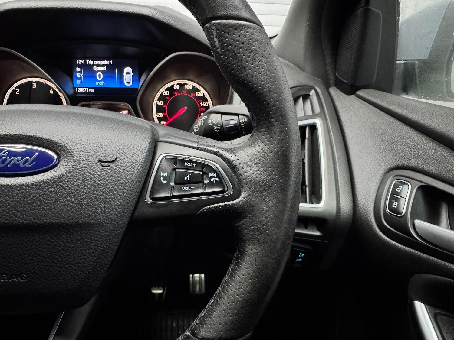 Used Ford Focus 2016 for sale - 77214956: Photo 9